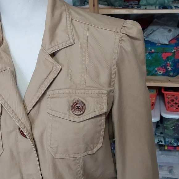 GAP Khaki Button Closure multi Pocket Utility Jacket Structured Shoulders Sz 10 - Picture 6 of 9
